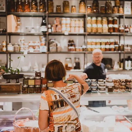 Boutique I Cinque Balconi 圣马丽娜－萨利娜