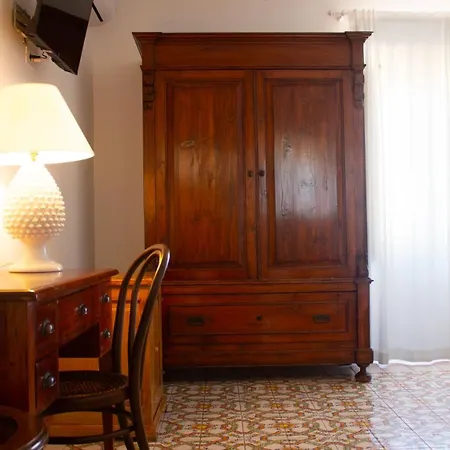 Boutique I Cinque Balconi Santa Marina Salina
